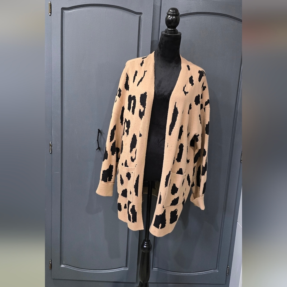 Stylish Tan and Black Women's Sweater